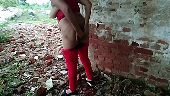 Babeporno Video S Indickou Ženou V Domácnosti, Ktorá Sa Šuká V Džungli