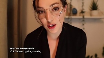 Erlebe Den Nervenkitzel Der Asmr Therapie Mit Einer Reifen Professionellen