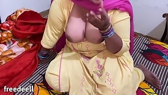 Indisk Dreng Og Pakistansk Pige Engagerer Sig I Moden Anal Og Store Bryster Sex