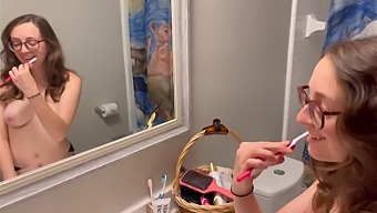 Teen Girl'S Morning Pleasure: Hd Oral And Anal Play