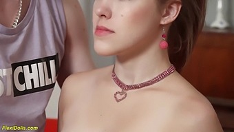 Echte Puppe Erwacht Zum Leben Für Hardcore Fußfetischsex